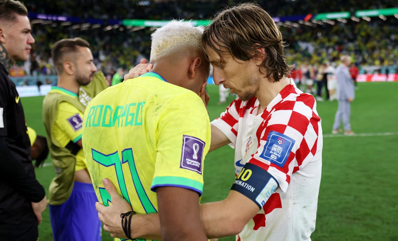 តើ Luka Modric បាននិយាយអ្វីខ្លះទៅកាន់ Rodrygo ក្រោយទាត់បាល់១១ម៉ែត្រមិនចូល?​